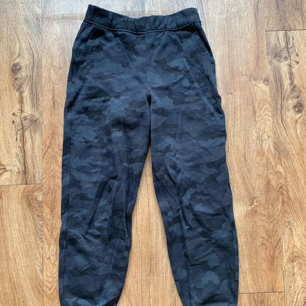 Lululemon sweatpants joggers